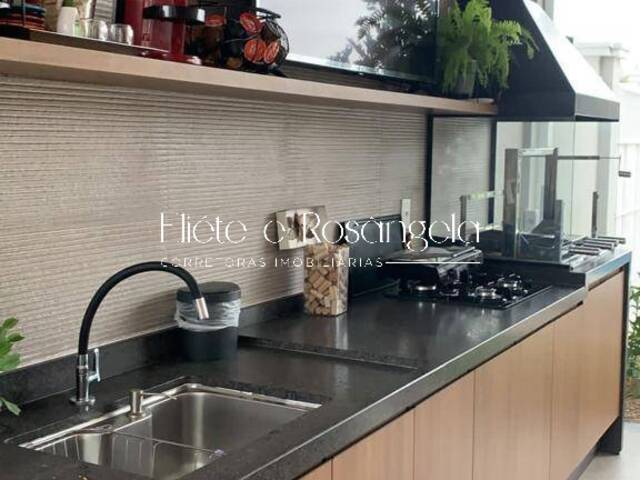 Casa para Venda em São José dos Campos - 4