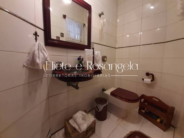Casa para Venda em São José dos Campos - 4