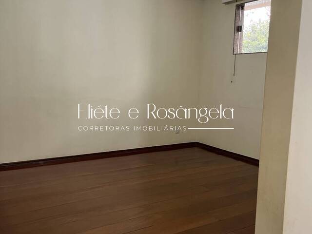 Casa para Venda em São José dos Campos - 4
